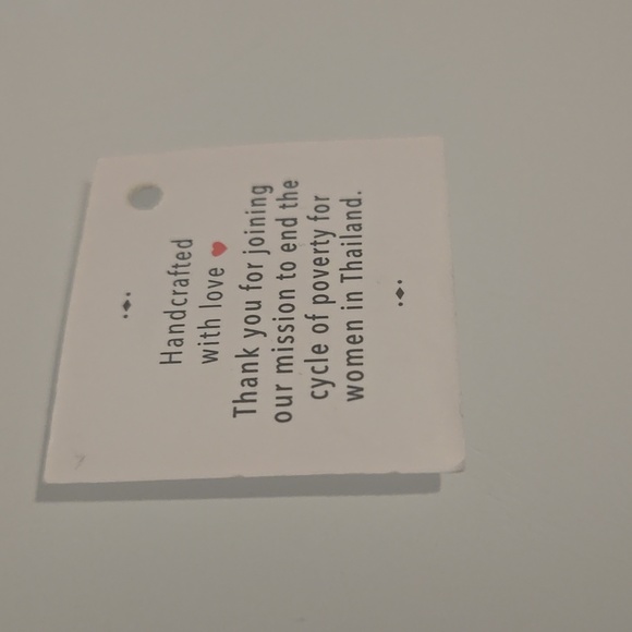 Lotus And Luna Puka Shell Bracelet with Button Accent - Picture 9 of 9